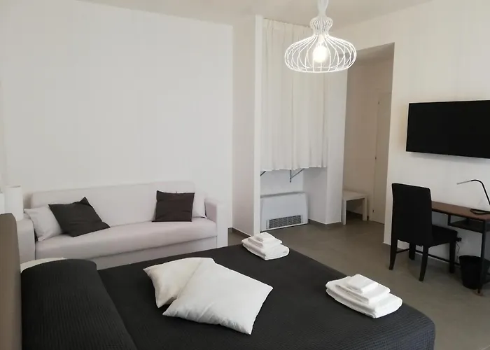 度假居 Chiaralice